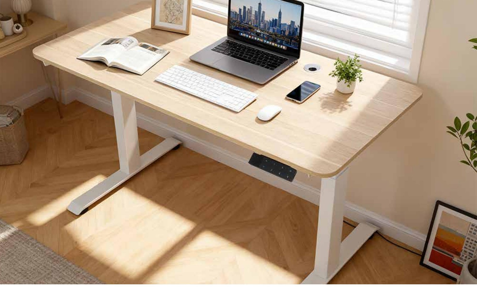 Quick assembly NATE desk design